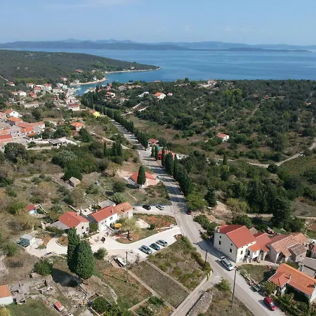 Stone House Vrtli * Zman