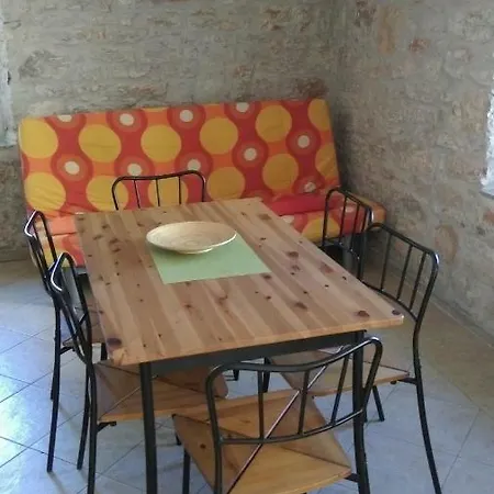 Stone House Vrtli Apartamento