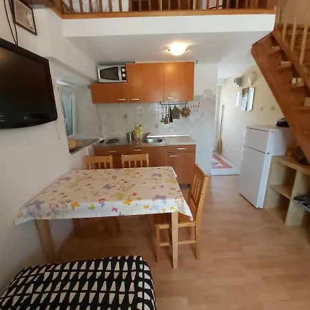 Stone House Vrtli Zman