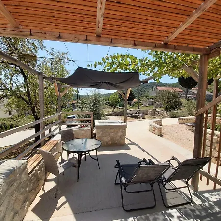 Apartamento Stone House Vrtli *