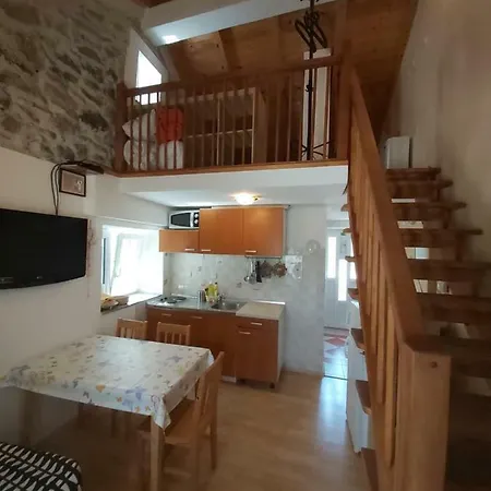 Stone House Vrtli Apartment *